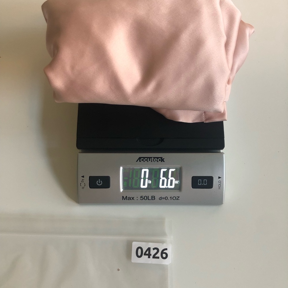 Victoria Secret Robe Pink Size: M/L - Picture 14 of 14